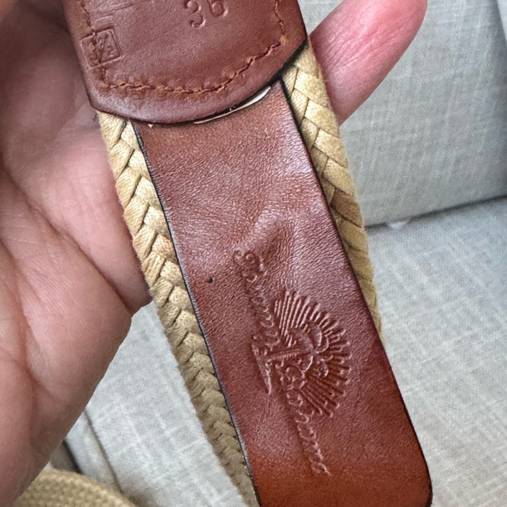 Tommy Bahama belt size size 36 like new - Picture 5 of 9